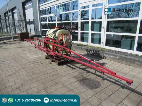 HARDI NK 300 Spuit 3-PT hef