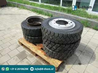 Continental 7.00 R15 + velg