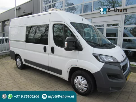 Peugeot Boxer 330 2.2 HDI 96KW L2H2 XT DOKA Dubbelcabine AIRCO
