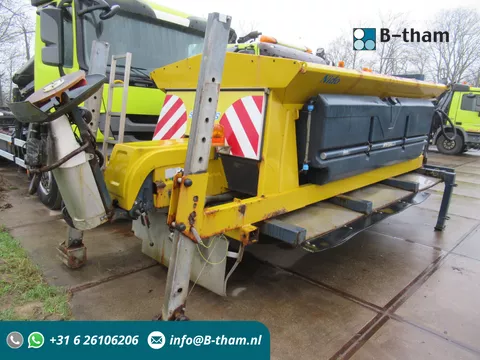NIDO STRATOS B40-36 PALN450 4M3 + 2.200L Salzstreuer Salt Spreader