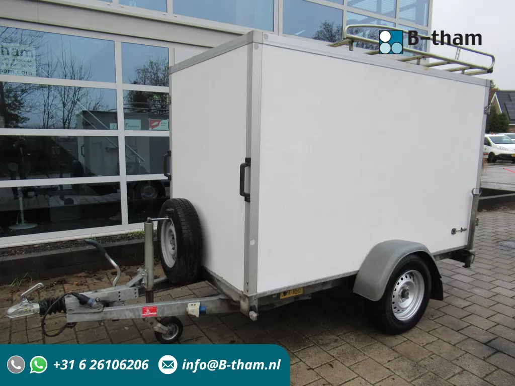 Hapert EA R + Osmoworks 1000L Telewash Gesloten aanhanger