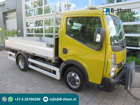 Renault Maxity 2.5DCi 107KW Airco Open laadbak Twist Lock