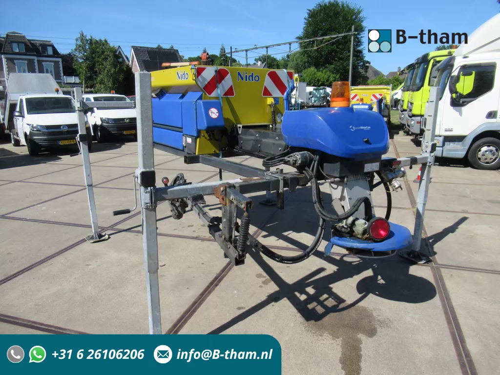 NIDO Stratos B08L-24 PCLN-350 Roto-power 0,8m3 + 350L Salzstreuer Saltspreader