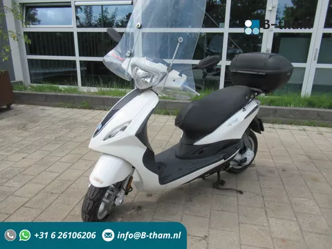 Piaggio Fly 50 4T Snorscooter 25 km/h